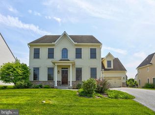 320 Bowyer Ln, Lititz, PA 17543