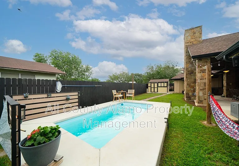 303 Schneider St — Photo 47