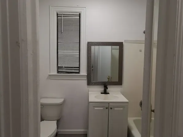 (undisclosed Address), Mineola, NY 11501