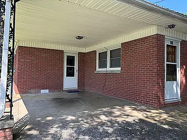 607 Owens St — Photo 3