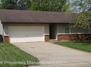 717 Glenmoor Dr, Evansville, IN 47715