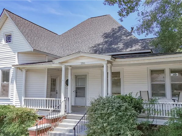 206 W North 1st St, Seneca, SC 29678