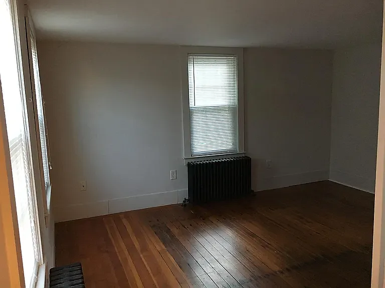 5 Howland Ct #1 — Photo 5
