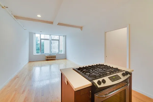 Rented by MNS Marketing | media 4