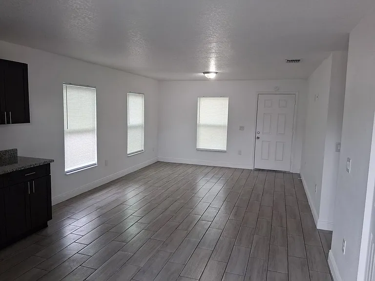 9835 Gray Fox Ln — Photo 13