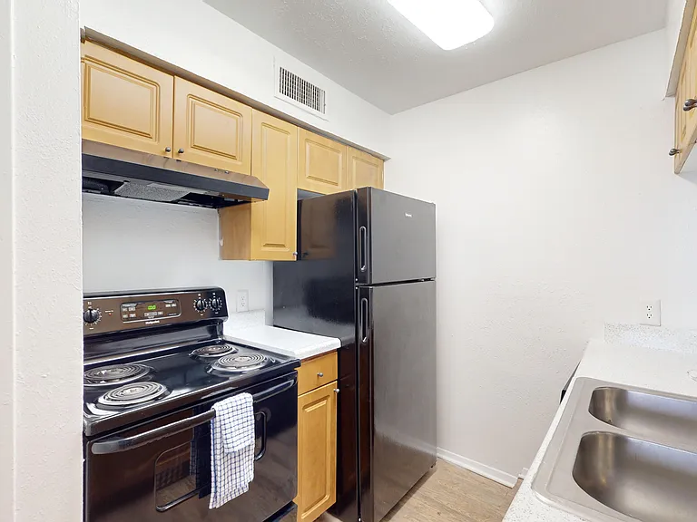 Addison Apartments at the Park — Photo 133