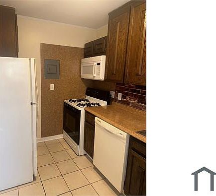 1st image of 33 Nob Hill Cir #33C