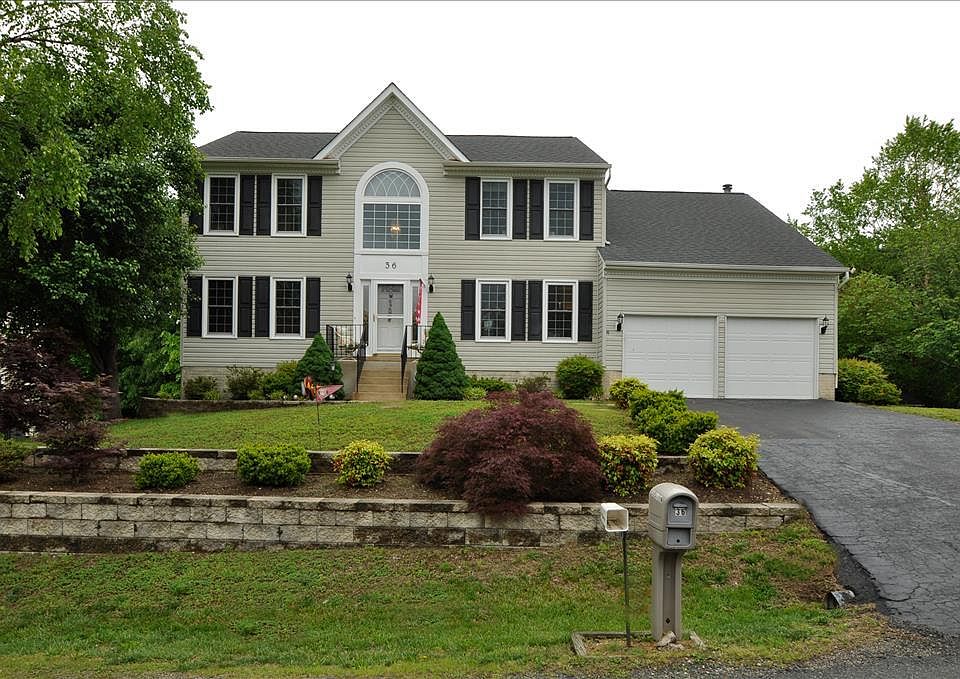 1st image of 36 Puri Ln