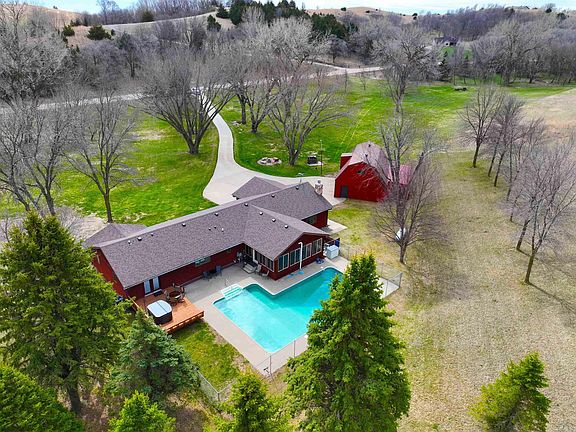 5th image of 31847 W Loop Rd
