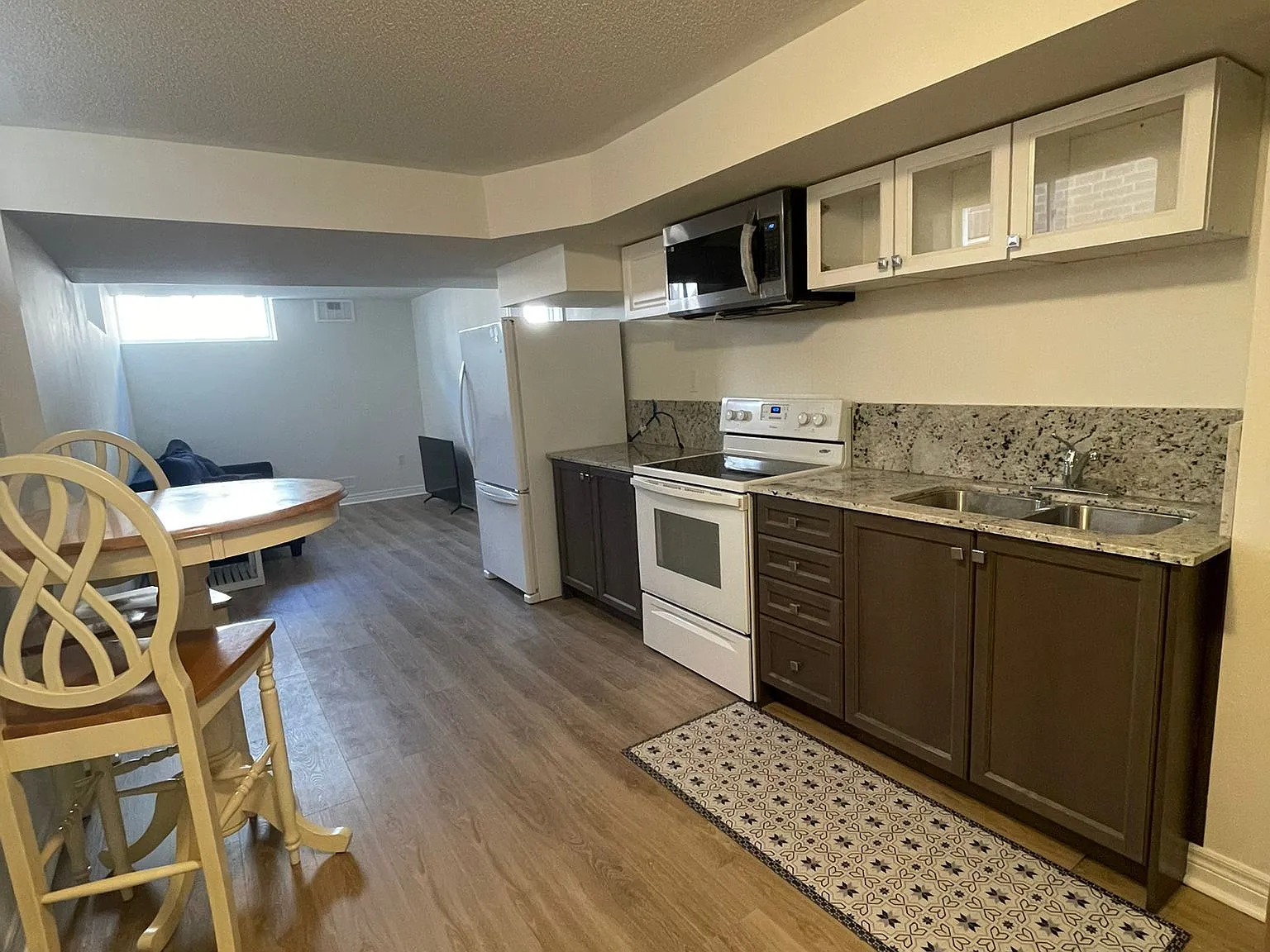 2 bed, $1,750 — Photo 4