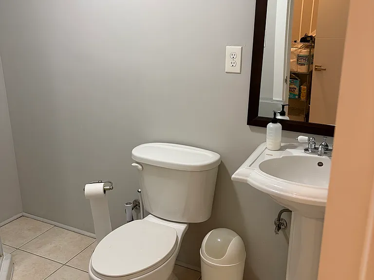 5606 Sutherland Ct — Photo 24