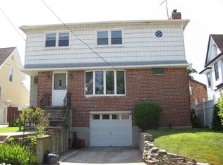 154th St, Whitestone, NY 11357