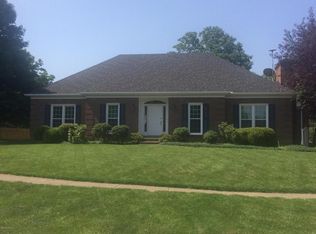 10521 Edgewater Rd, Louisville, KY 40223