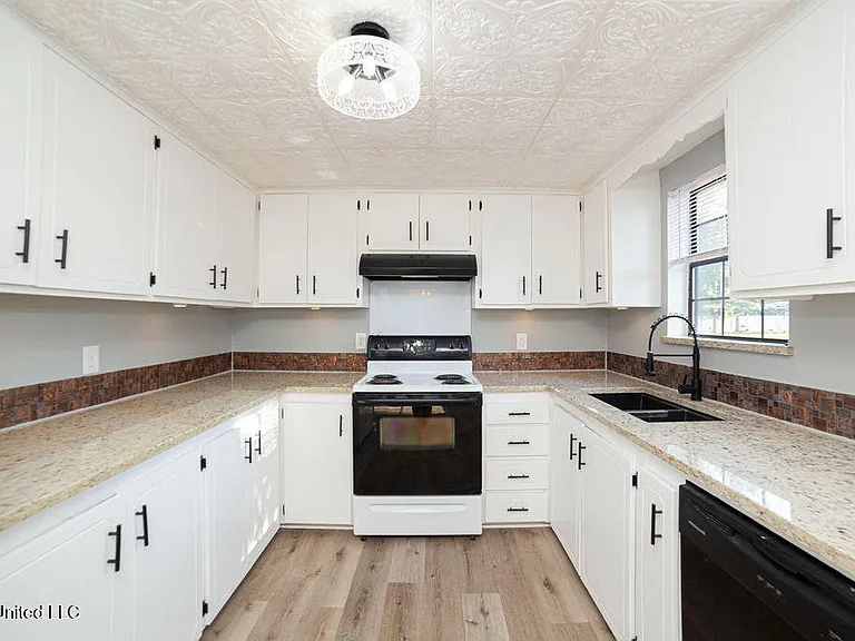 10828 Haena Ct — Photo 3