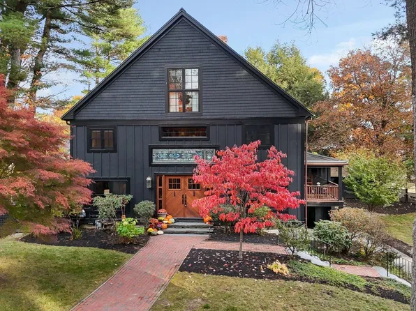 603 Pearl St, Reading, MA 01867