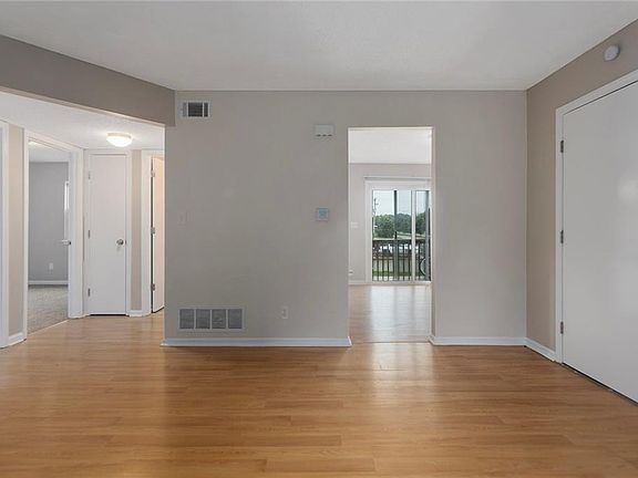 5th image of 2621 N 155th Ter