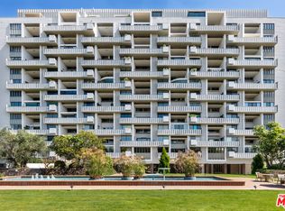 10375 Wilshire Blvd APT 2F, Los Angeles, CA 90024