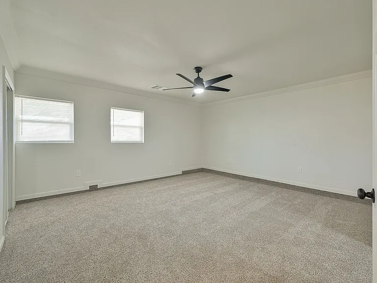 4001 SE 45th St — Photo 20