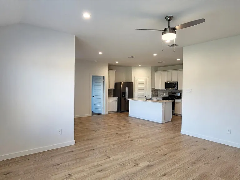 4031 Pierce Place Ln — Photo 7