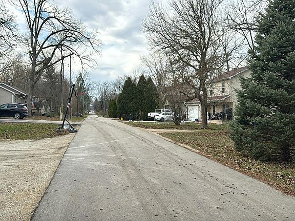 5th image of W798 Florence Rd