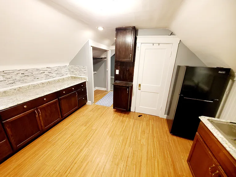 1281 Cranford Ave #3 — Photo 35