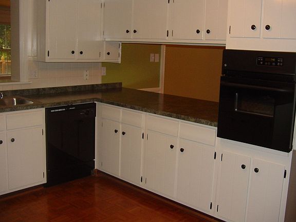 4th image of 3437 Flintridge Dr