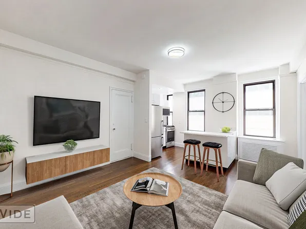 140 East 46th Street image 1 of 14