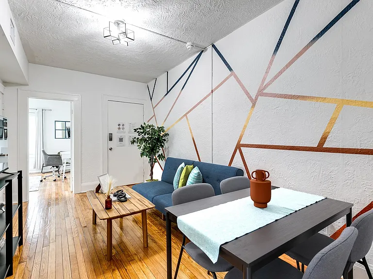 2224 SW 6th St #1 — Photo 8