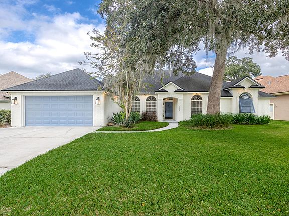 2nd image of 125 Garden Gate Dr