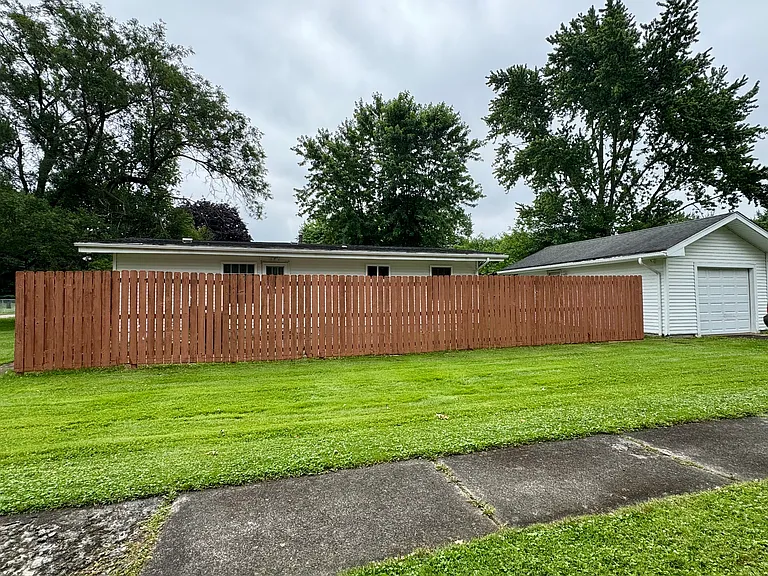 1114 Thorndale Dr — Photo 1