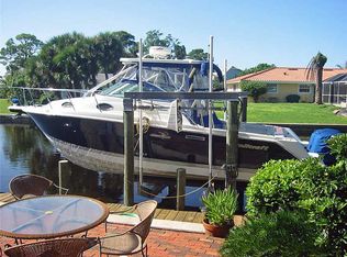 517 Albee Rd W, Nokomis, FL 34275