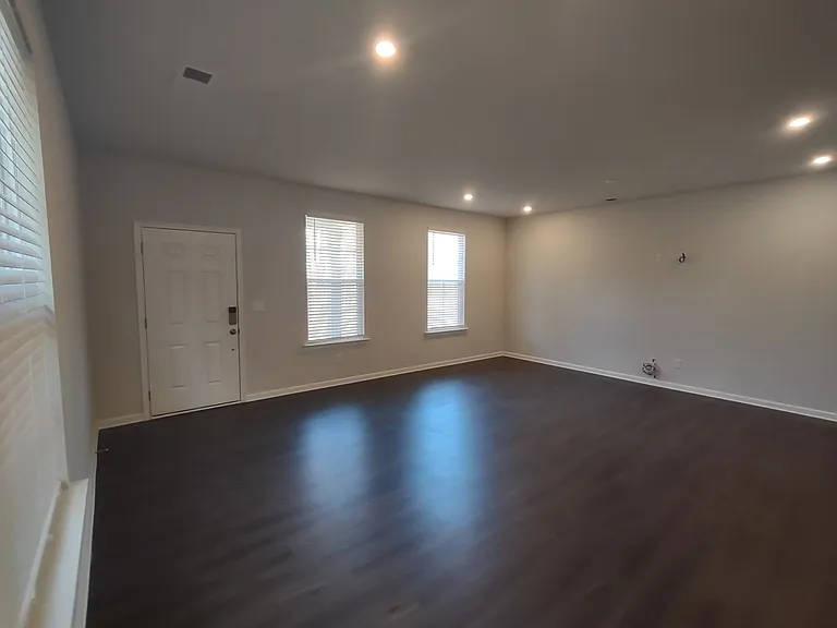 7824 Nelson Rd — Photo 5