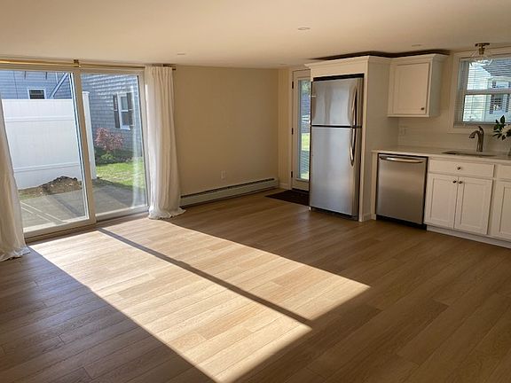 5th image of 818 Wilbur Ave #2S