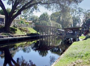 404 Cove Dr, Satsuma, FL 32189