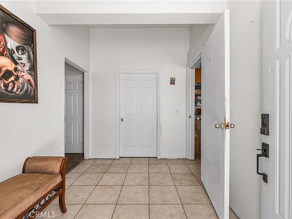 2nd image of 3104 Sacramento Rd