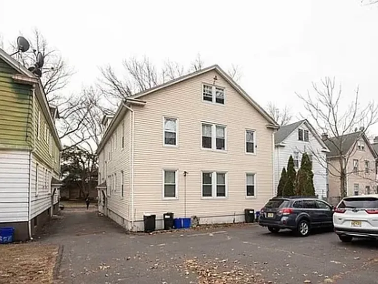 223 Denison St #2 — Photo 2
