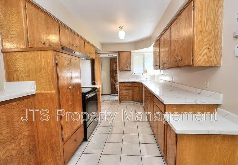 1200 Gary Way — Photo 24