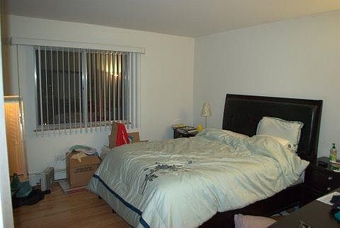 5th image of 205 W Miner St APT 205