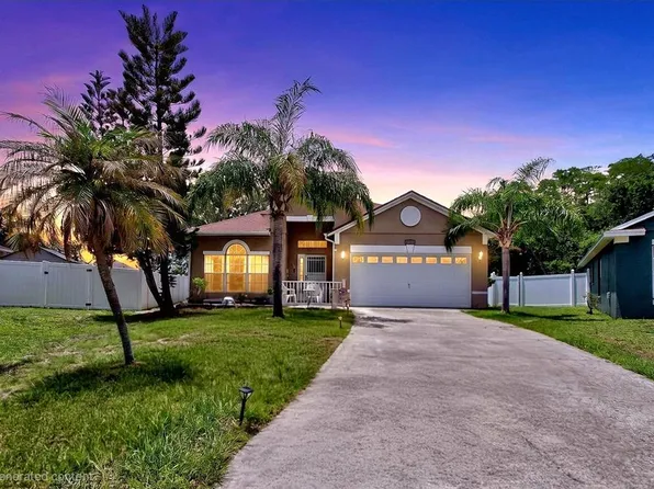 2304 Saphire Ct, Kissimmee, FL 34743
