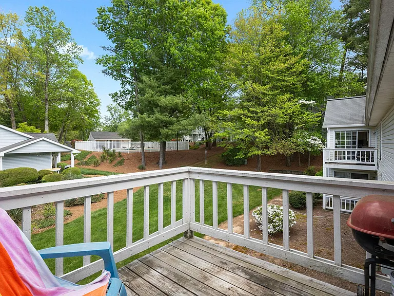 655 Balfour Rd — Photo 10