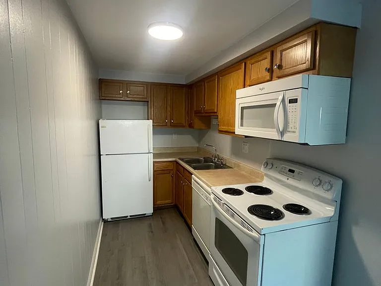 606 Millers Run Rd — Photo 12