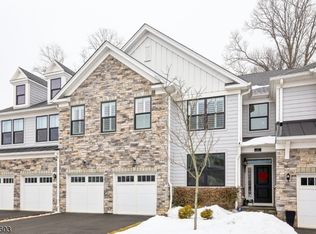 11 Concord Ct, Warren Twp., NJ 07059