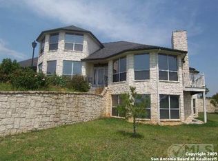 532 Lake Valley Dr, La Vernia, TX 78121