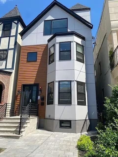1st image of 2212 Palisade Ave #1