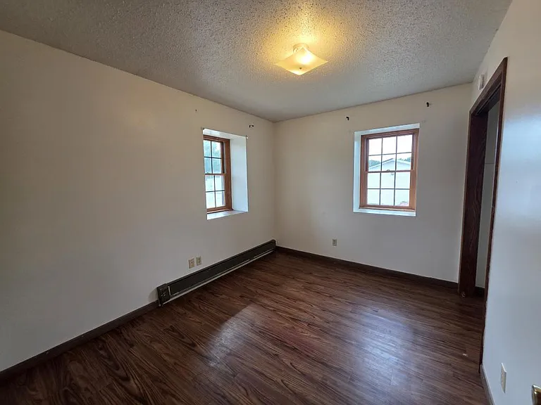 201 W South Railroad St #203 — Photo 8