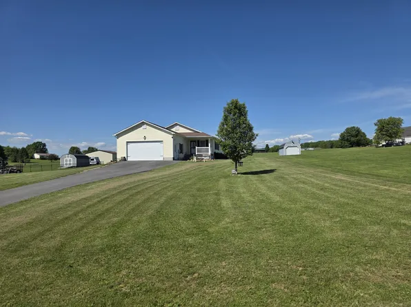294 Willow Bend Ln, Maxwelton, WV 24957