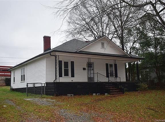 2nd image of 1808 Wood St