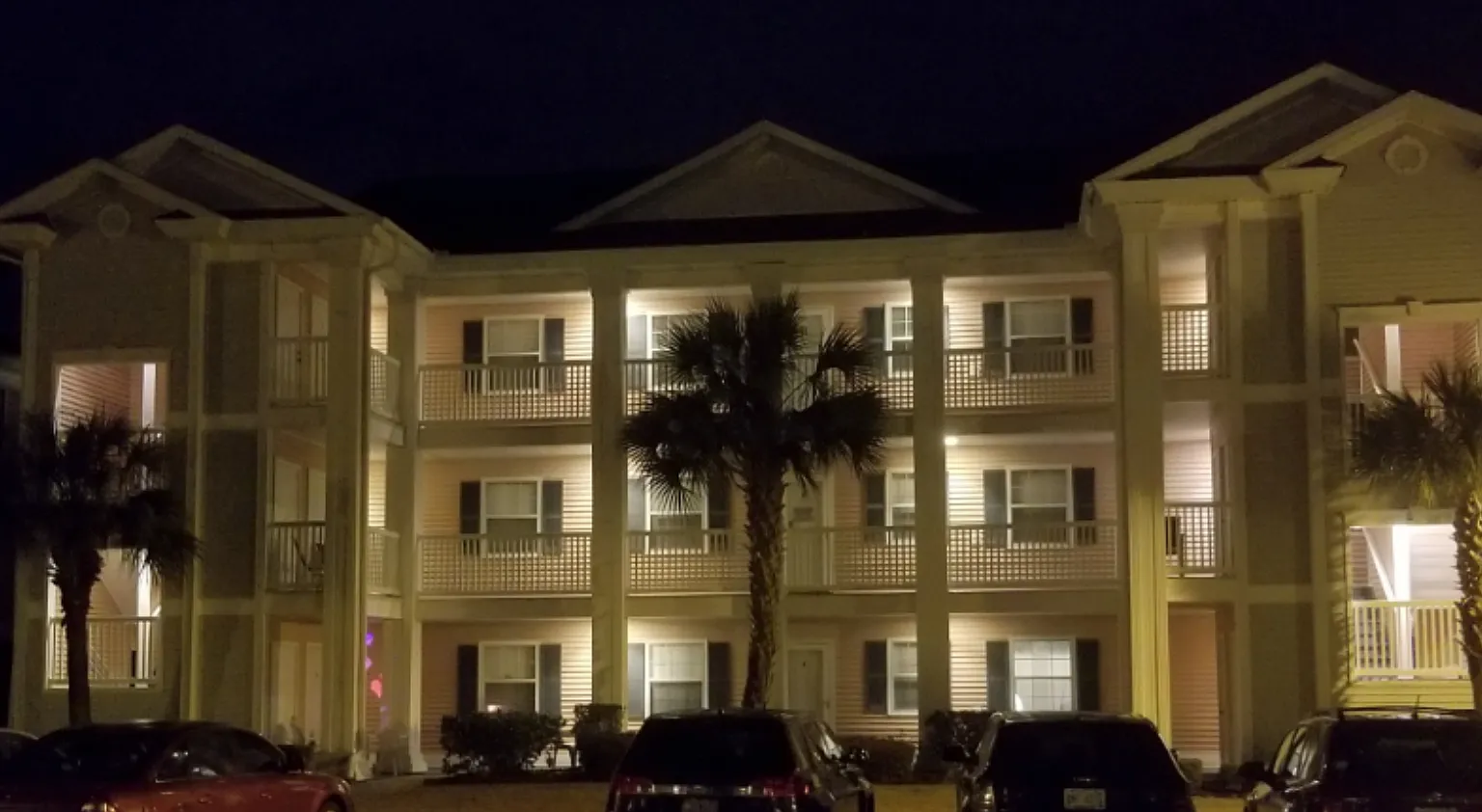 2 bed, 975 sqft, $1,650 — Photo 2