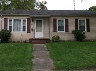 615 Spring Ave, Dekalb, IL 60115