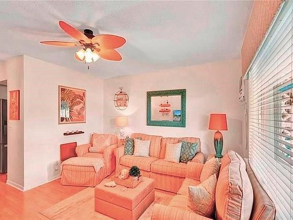 5th image of 3212 SE 8th St #6-B